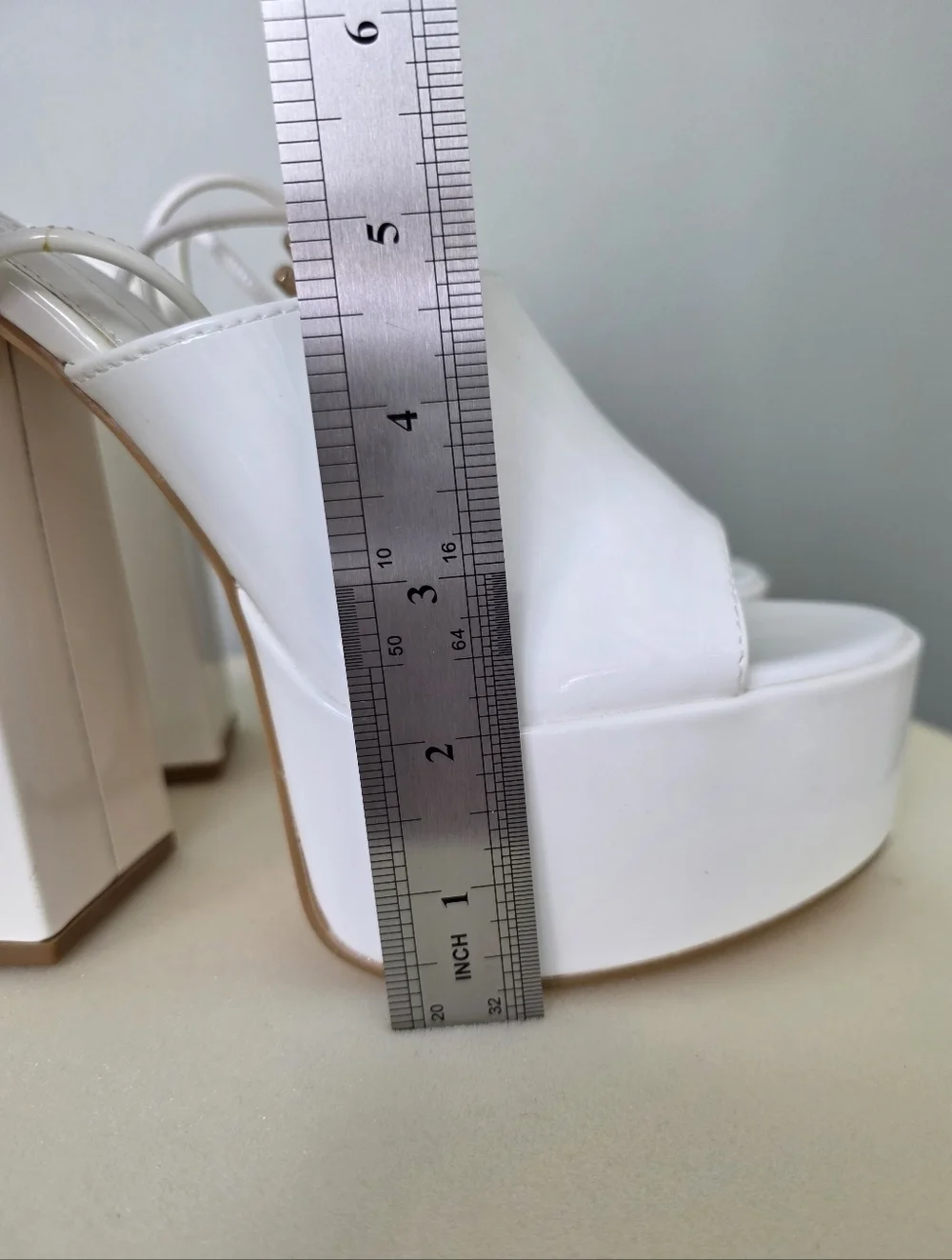 Olivia Jaymes White Patent Lace-Up Strappy Platform Sandals - Size 7.5 NWT
